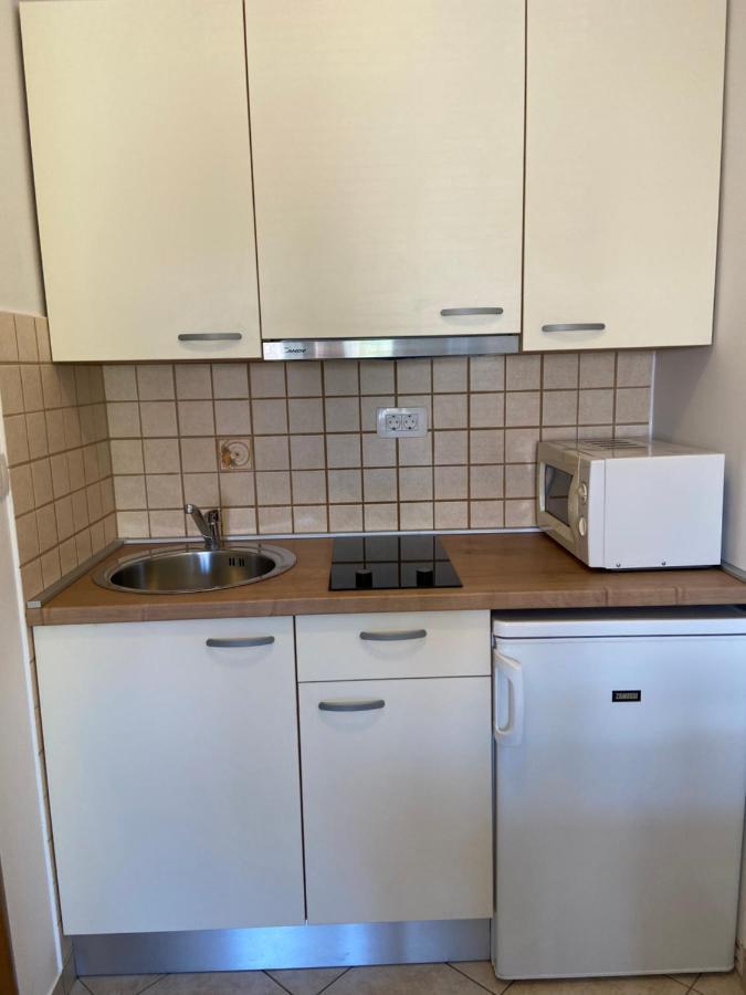 Apartments Mrsic Biograd Na Moru Exterior foto