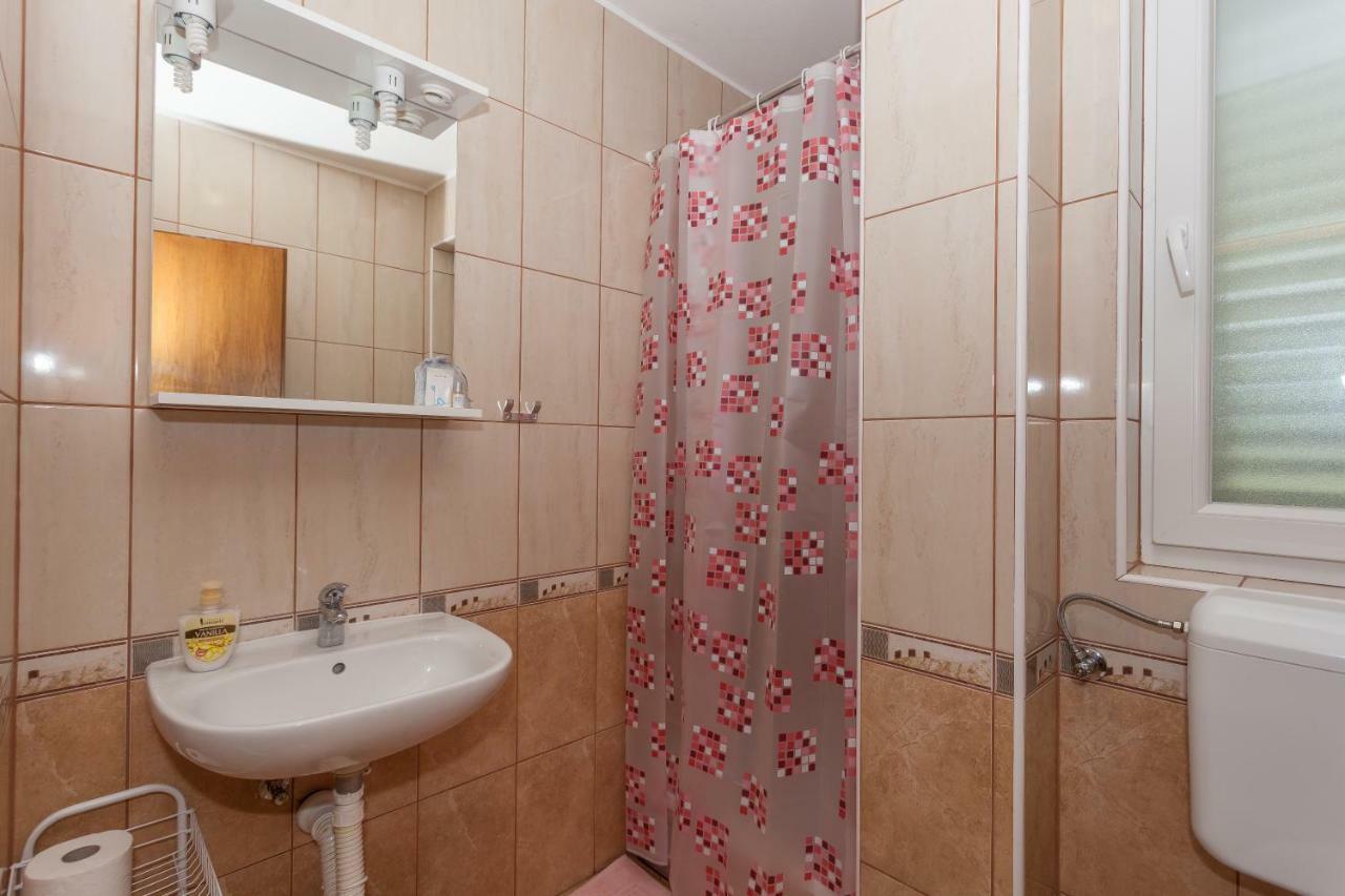 Apartments Mrsic Biograd Na Moru Exterior foto
